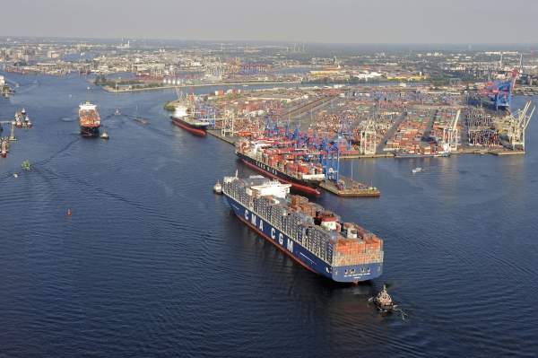Cảng biển Hamburg của Đức