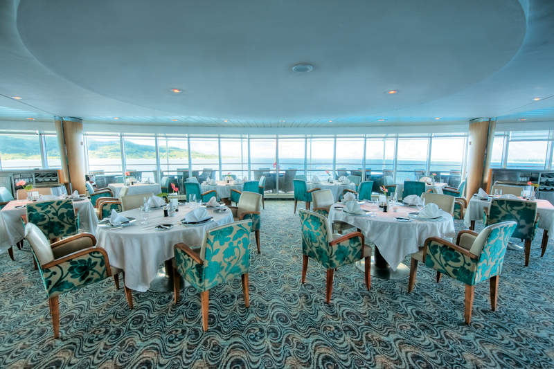 cruise ship restaurant