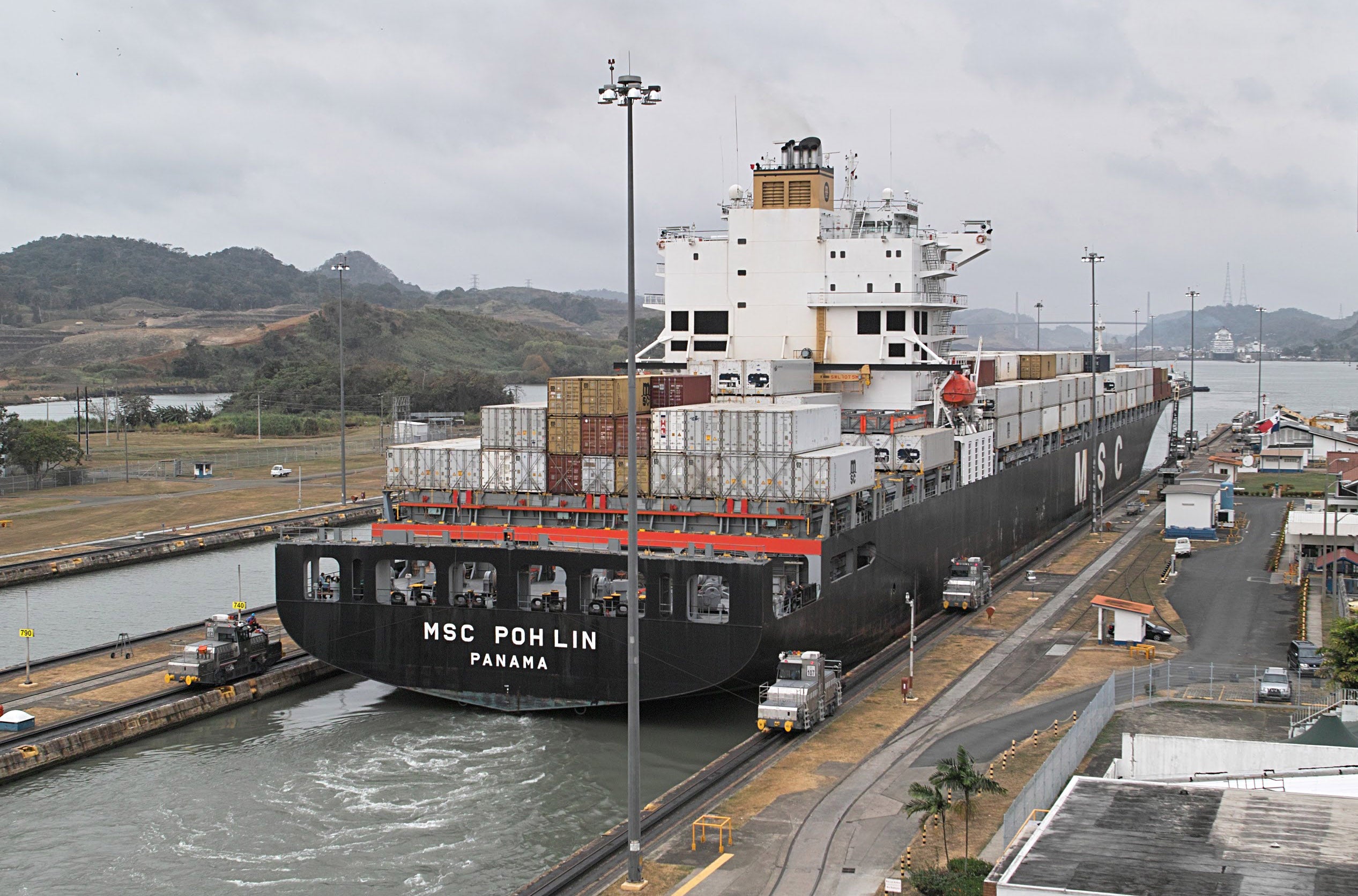 Panama Canal - Wikipedia