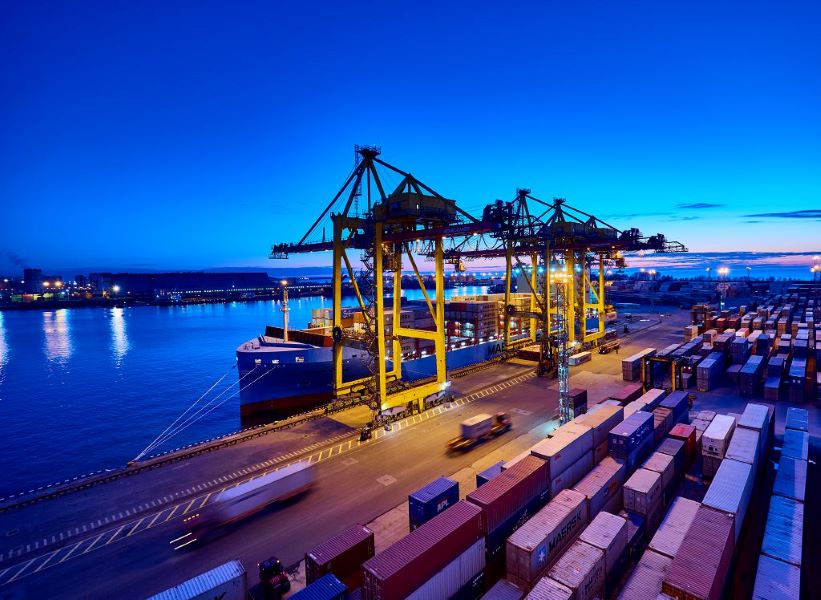 Maersk-yksikkö purkaa osuuden Venäjän Global Portsista