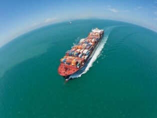 Hapag-Lloyd to buy Africa-focused DAL’s container liner business