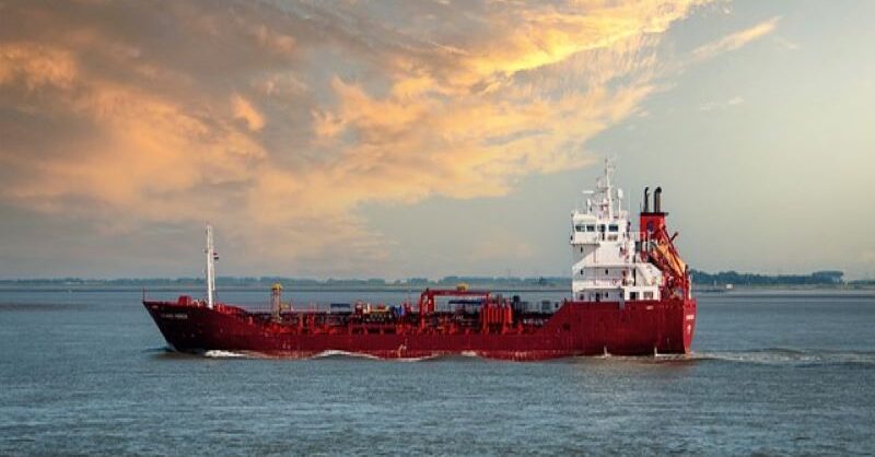 UK's Shell idles two Russian LNG vessels - Vimarsana News