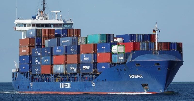 Port of Hamburg to use feeder ships for box transfers - Vimarsana News