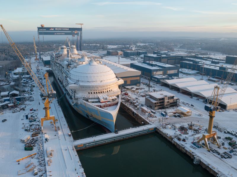 Icon of the Seas - Royal Caribbean Cruises